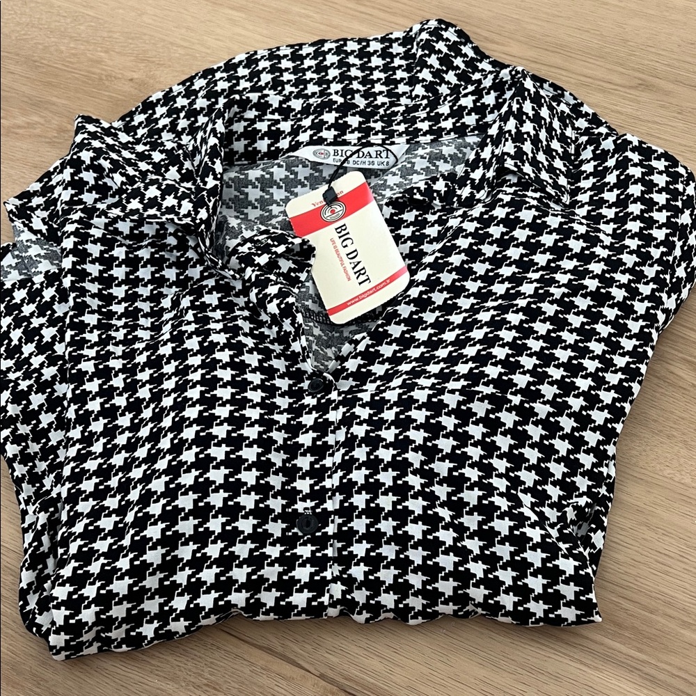 Black & White Houndstooth Button-Up Shirt
